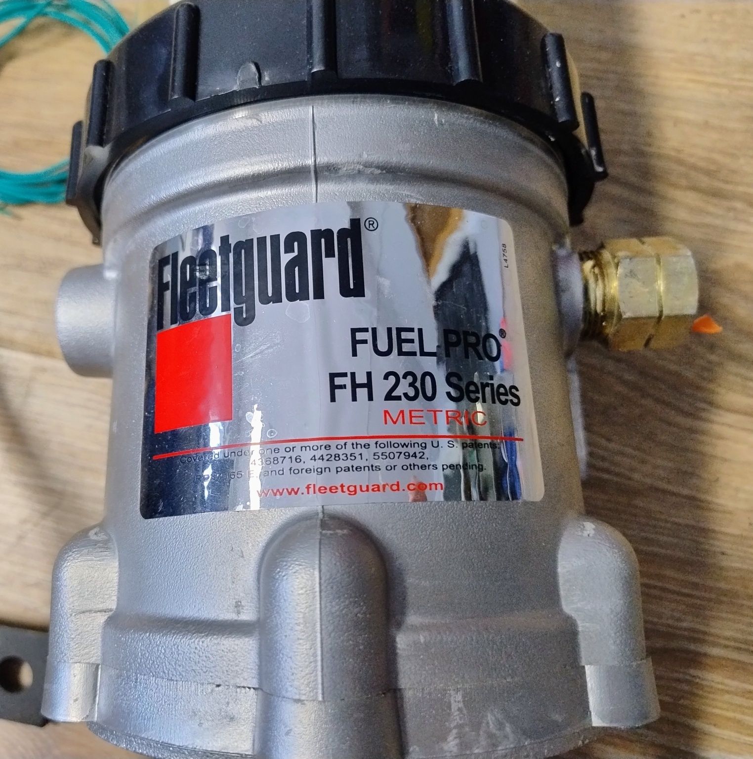 Zespół filtra paliwa separator Fleetguard FH23069M do Case New Holland