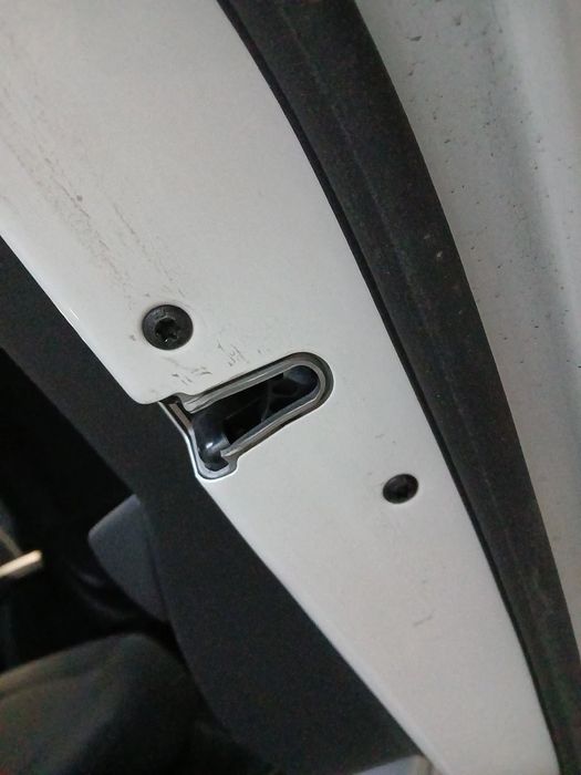 Fechadura / fecho porta trás direito BMW 1 (F40)