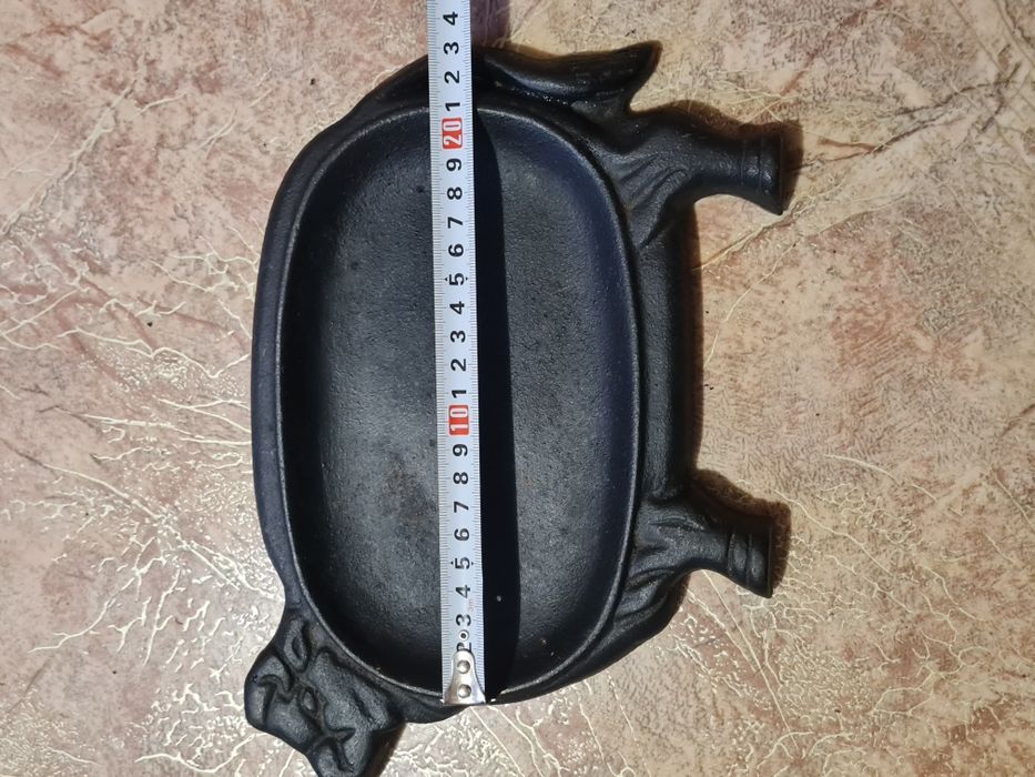 Чугунный рознос для шашлыка, барашек.