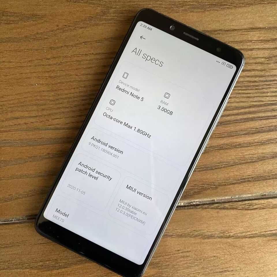 Чорний телефон Xiaomi Redmi Note 5 32GB