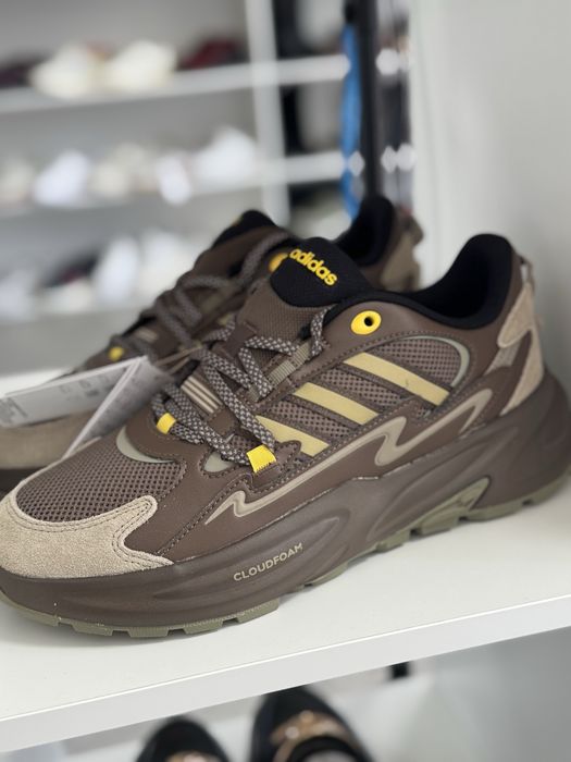 Кросівки Adidas OZWAVE SURGE JQ5982  42-45 оригінал