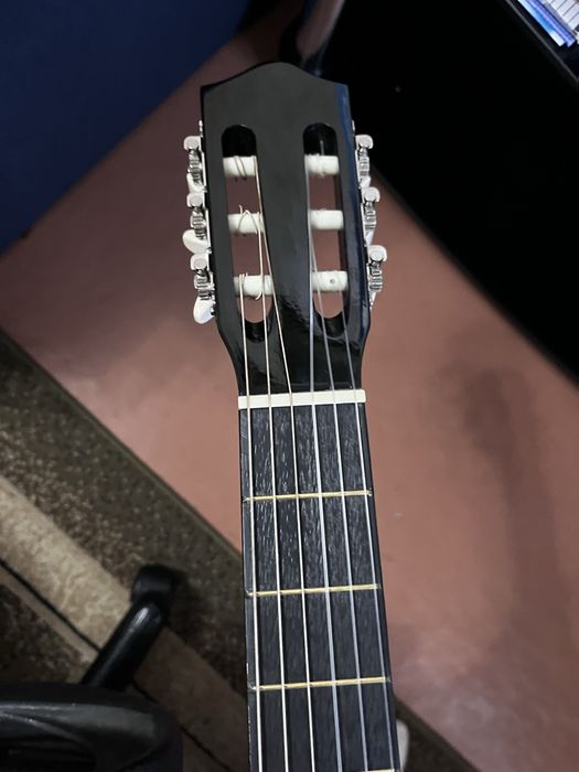 Класична гітара 4/4 + подаруночки