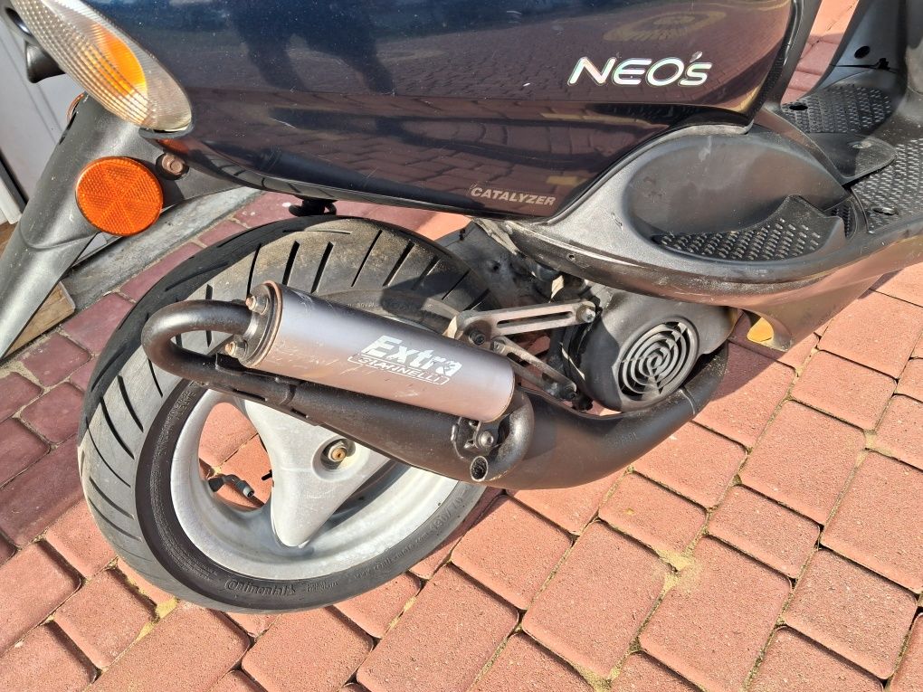 Skuter  Yamaha neos 50