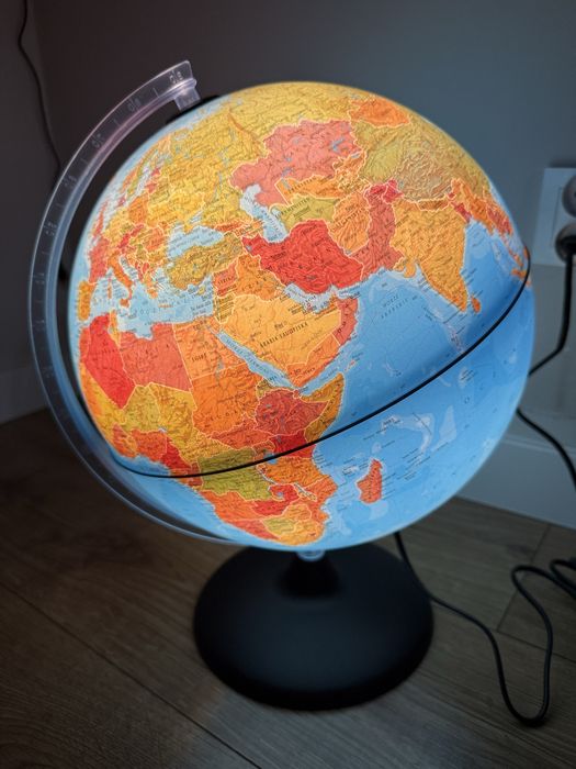 Lampka globus stan bardzo dobry