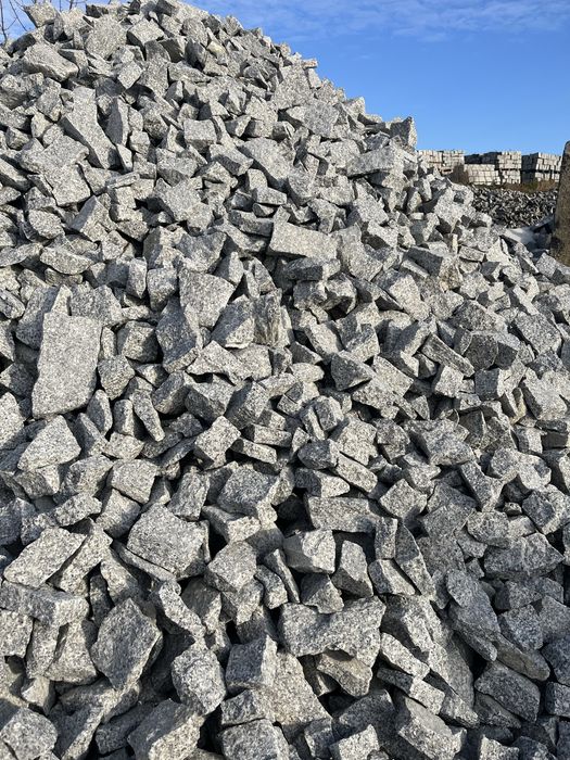 Kamień granitowy łupek do gabionów