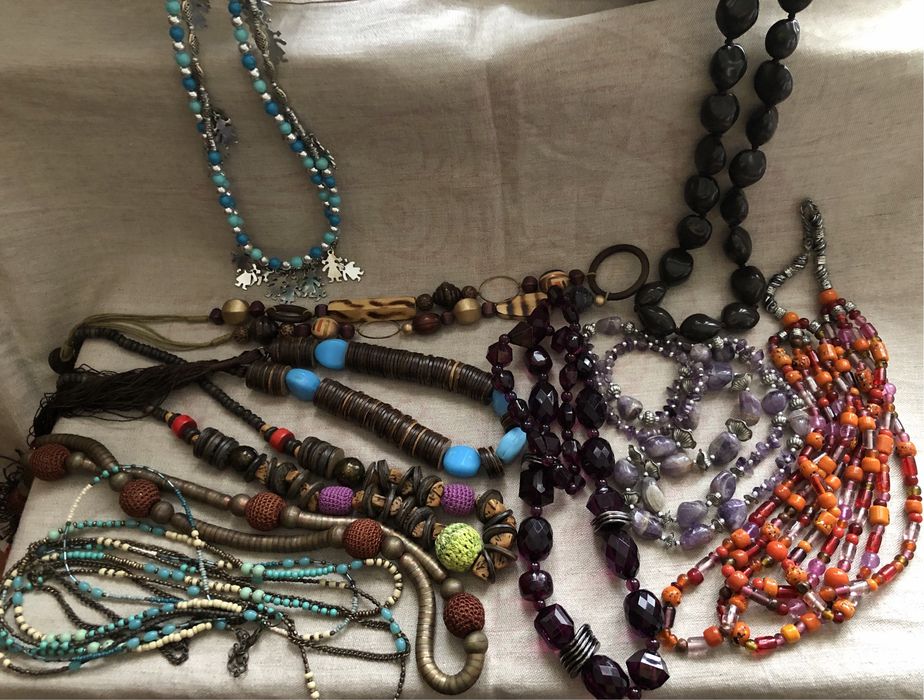 30 colares variados