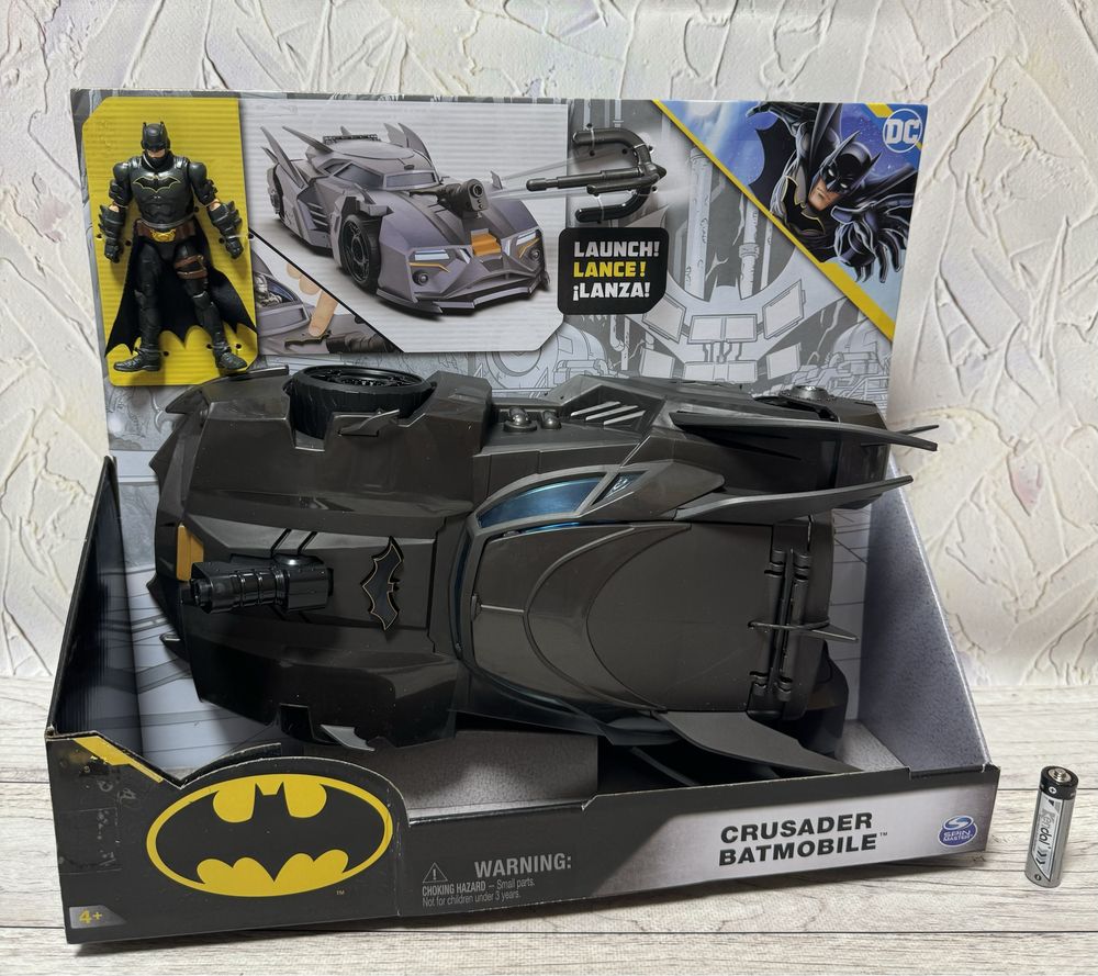 Великий Бетмобіль Batmobile Crusader База Бетмена