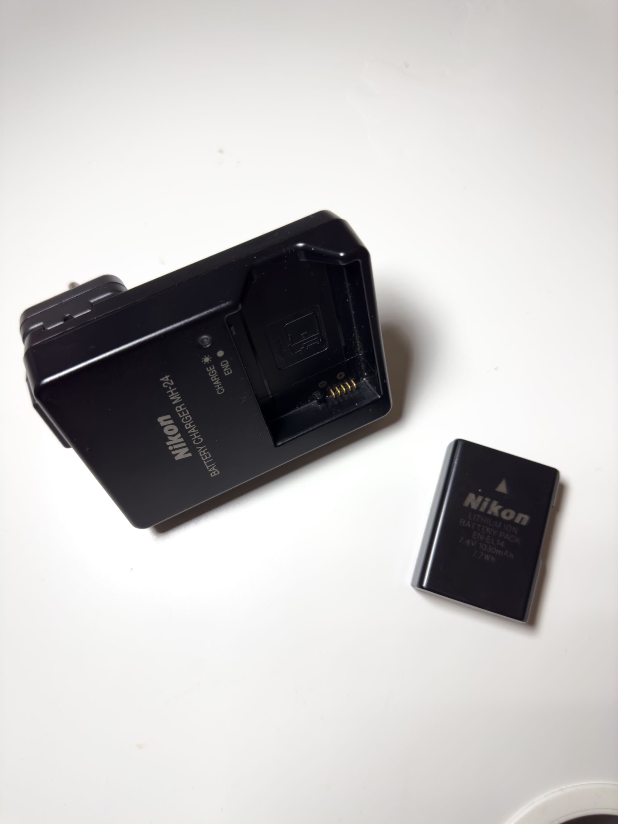Nikon 170€ - D3200