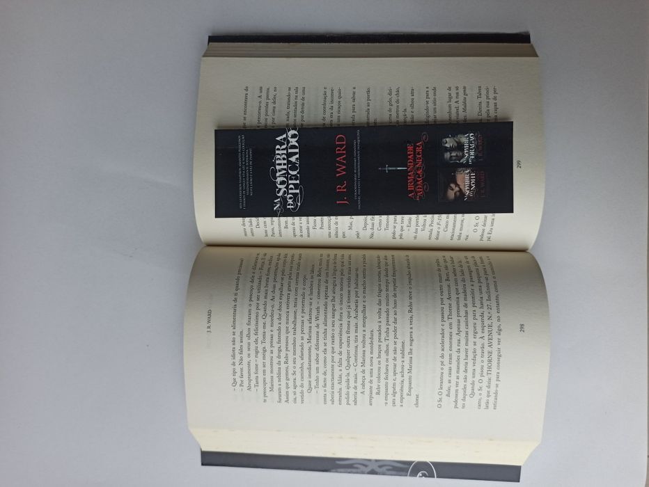 Na Sombra do Pecado, J.R.Ward