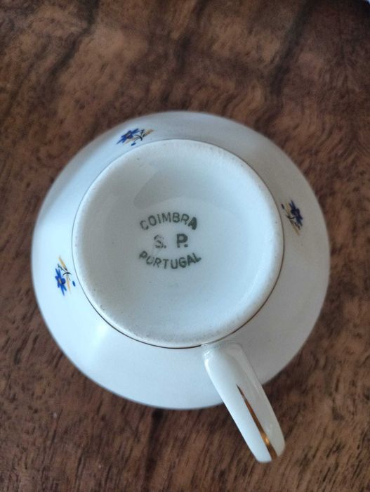 Serviço de chá de porcelana (Sociedade de Porcelanas de Coimbra)