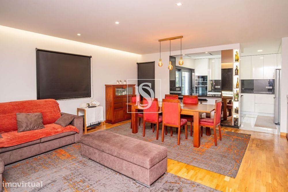 Moradia T3 Remodelada | Próxima da Praia | Localização Tranquila