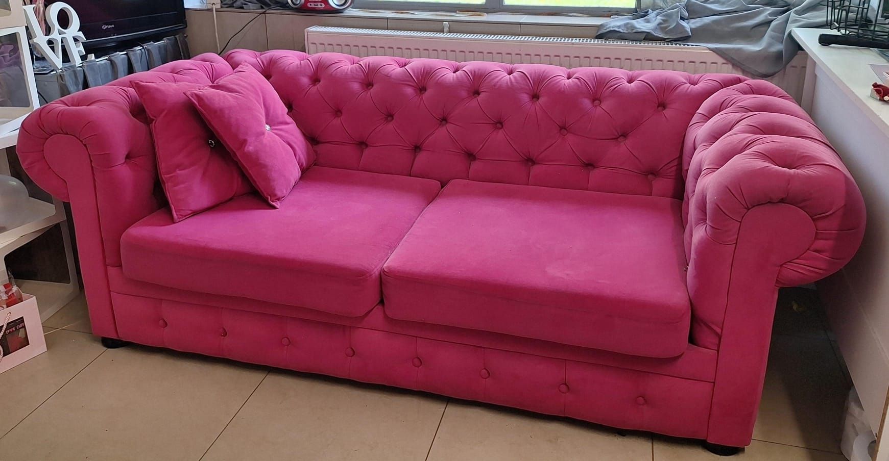 Kanapa Chesterfield różowa