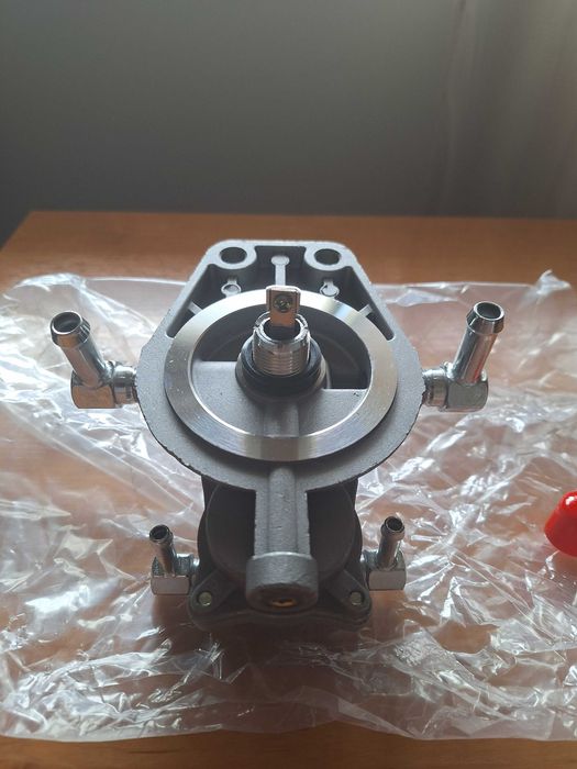 Bomba manual gasoleo Nissan D21 / D22