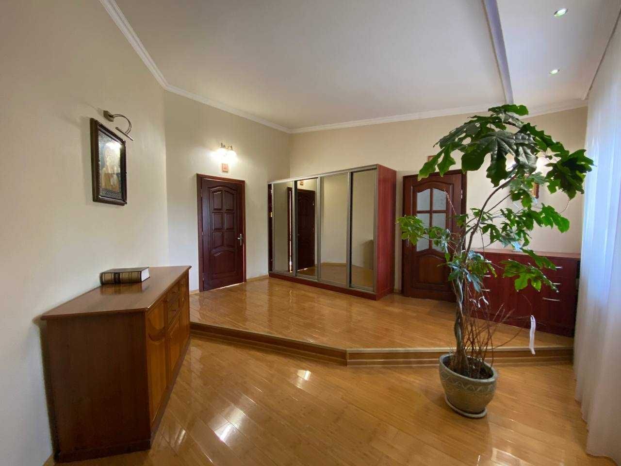 Продаж одноповерхового житлового будинку у місті Луцьк (від власника)