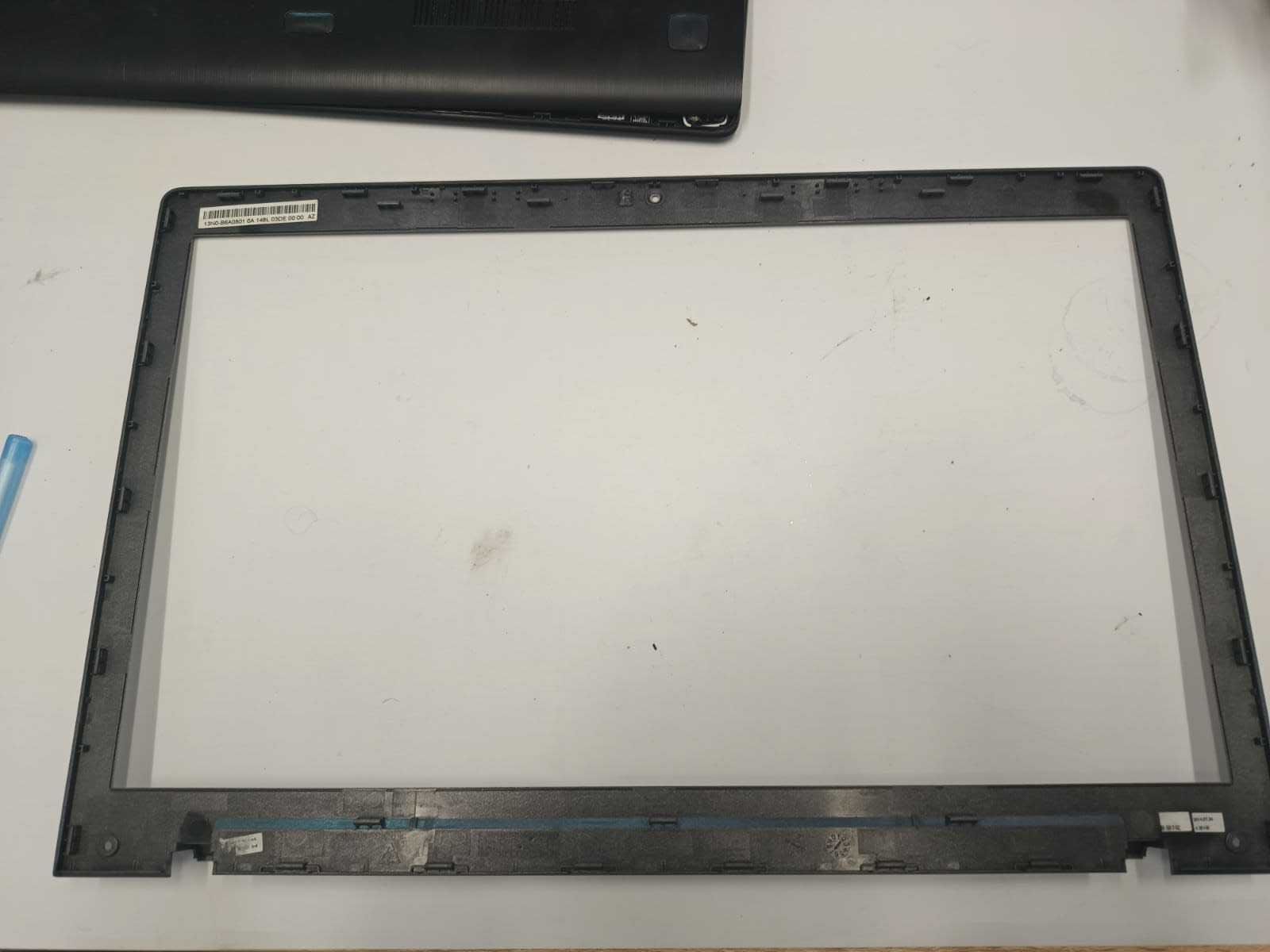 Ramka matrycy do laptopa Lenovo Ideapad Z710 SREBRNA.