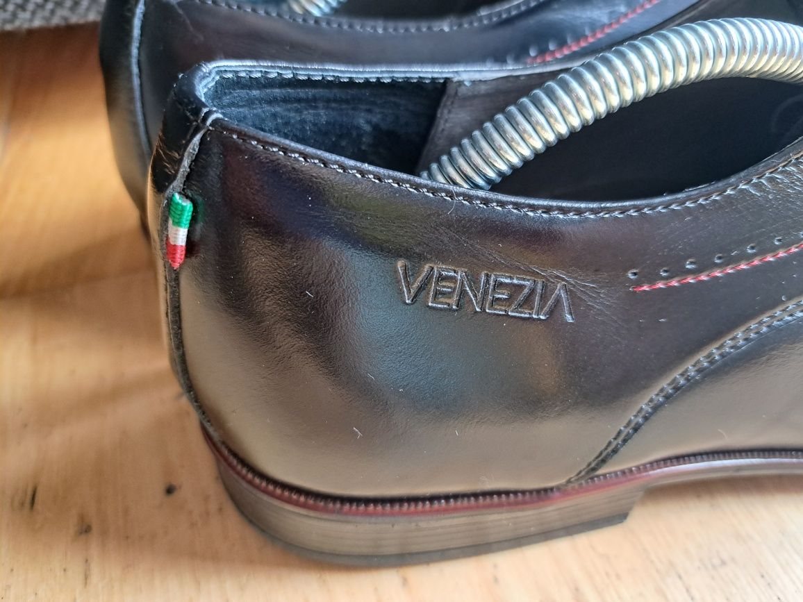 Meskie buty marki Venezia rozm.45