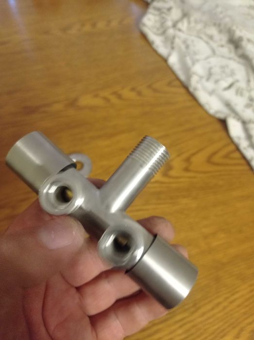 Nowy podwójny zawór z rozetą 1/2 na dwa wężyki 10