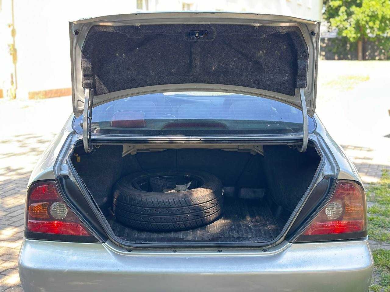 Chevrolet Evanda 2006