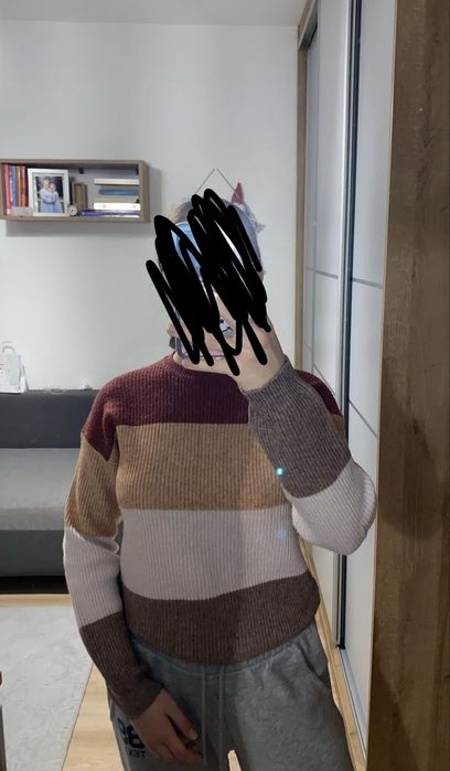 sweterek dziewczęcy 158-164