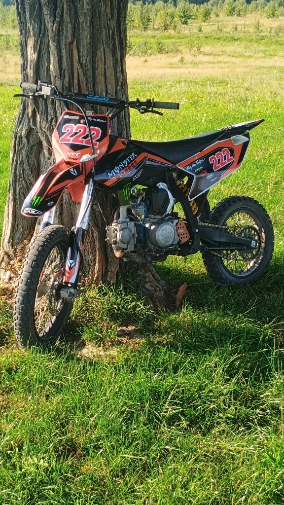 YCF BIGY mx 125.