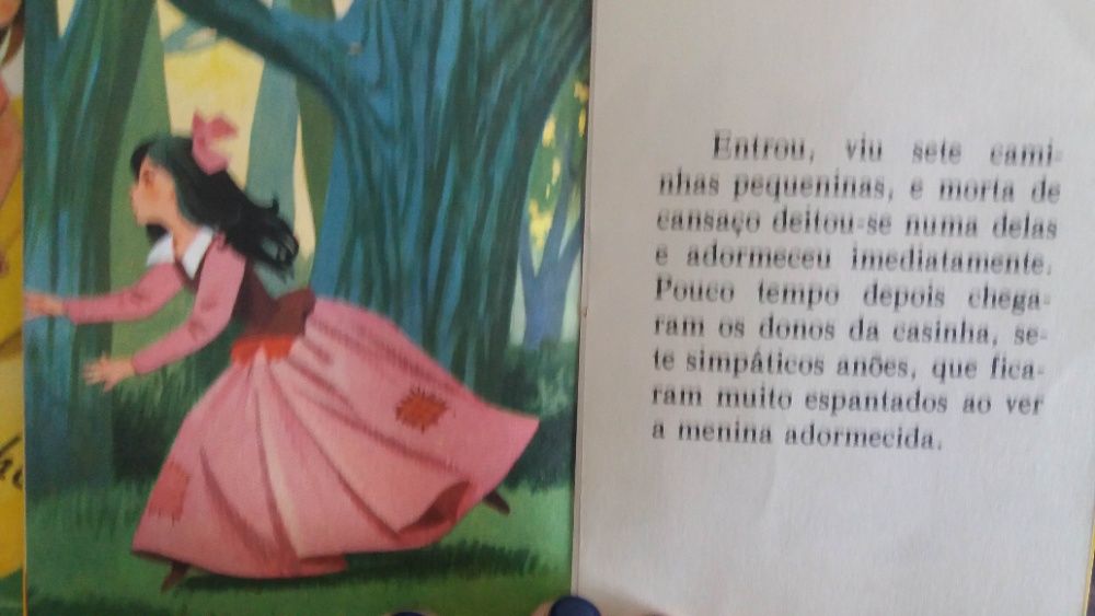Livrinhos antigos e raros - coleção Mónica - anos 80