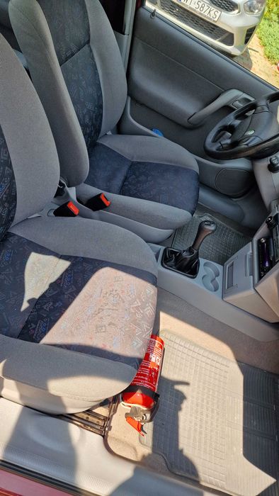 piękna Felicia, perfekcyjny stan, bez rdzy, niski przebieg