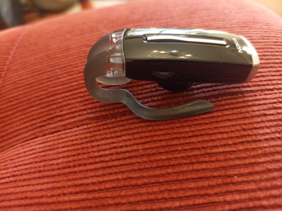 Phones Nokia BH-200 Bluetooth