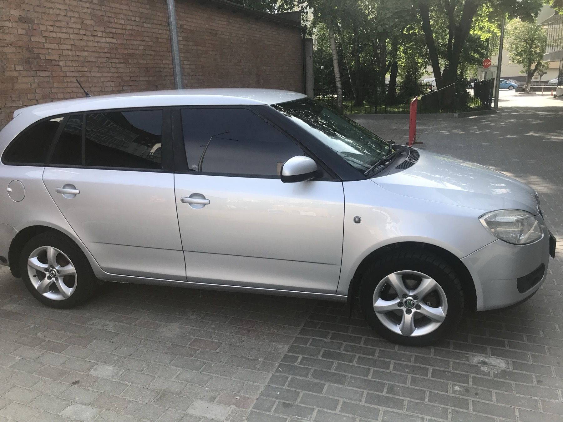 Оренда авто таксі 3000