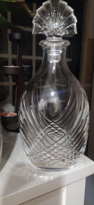 Garrafa fina e elegante