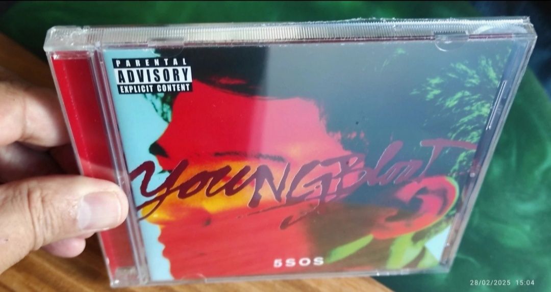 5 Seconds Of Summer - Youngblood CD Callum cover