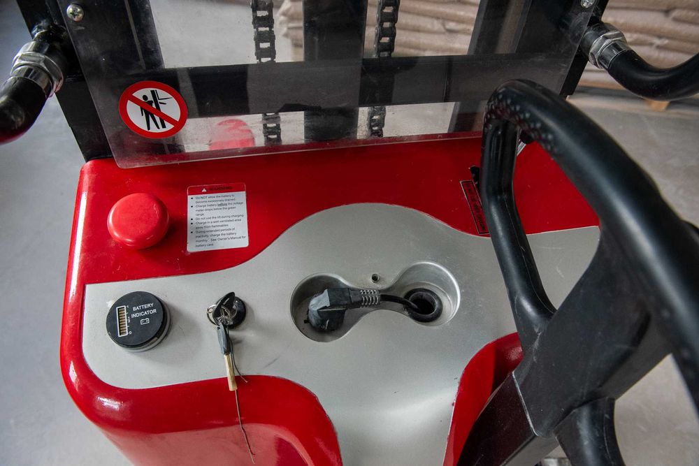 wózek podnośnikowy półelektryczny SPM1535 paleciak 1500kg 3,5m stanBDB