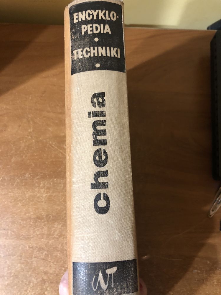 Encyklopedia techniki - Chemia