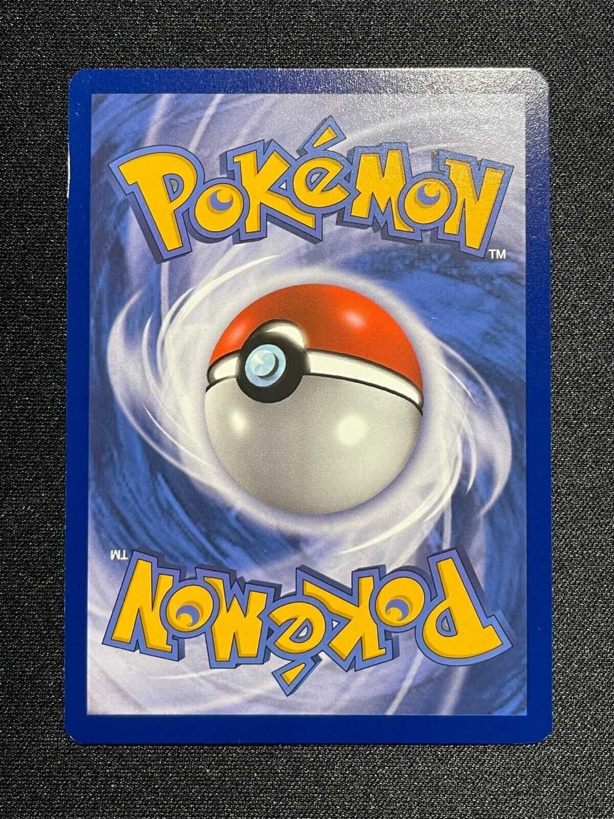 Carta Pokémon Zapdos Evolving Skies 82/203