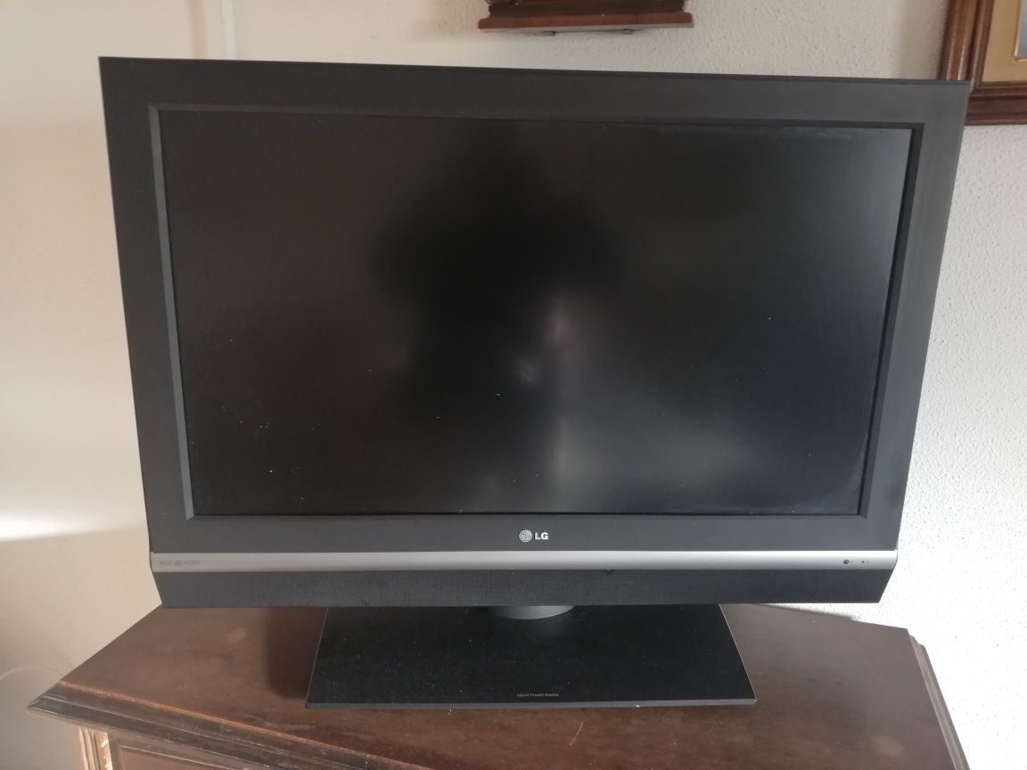 Lcd LG  37LE2R para venda bom estado