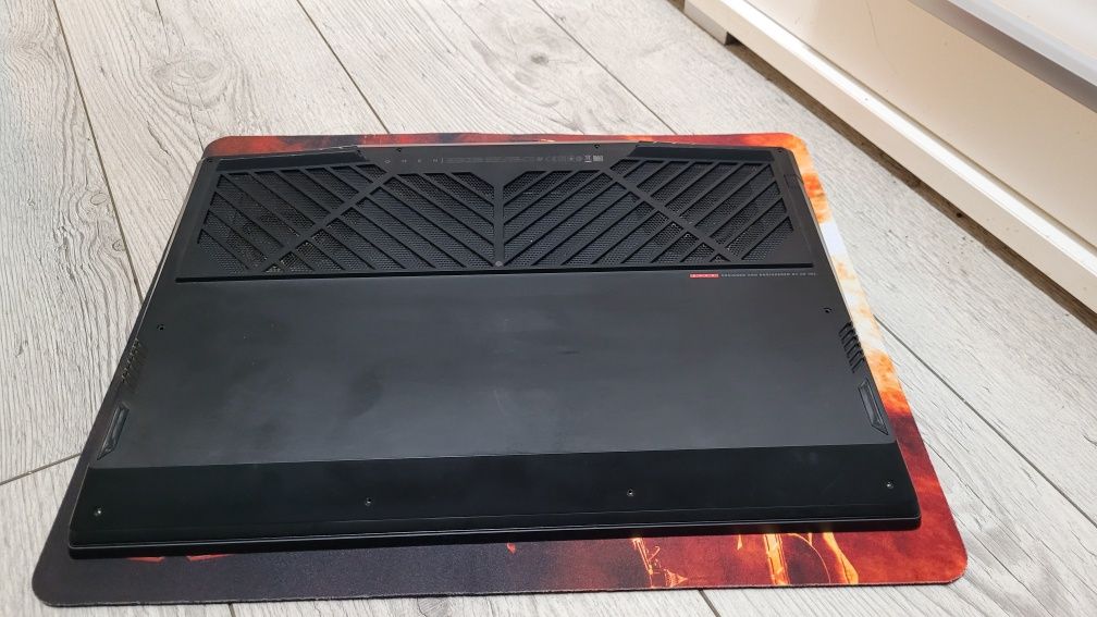 HP OMEN 17 i7 16GB 512GB RTX2060 WIN 11