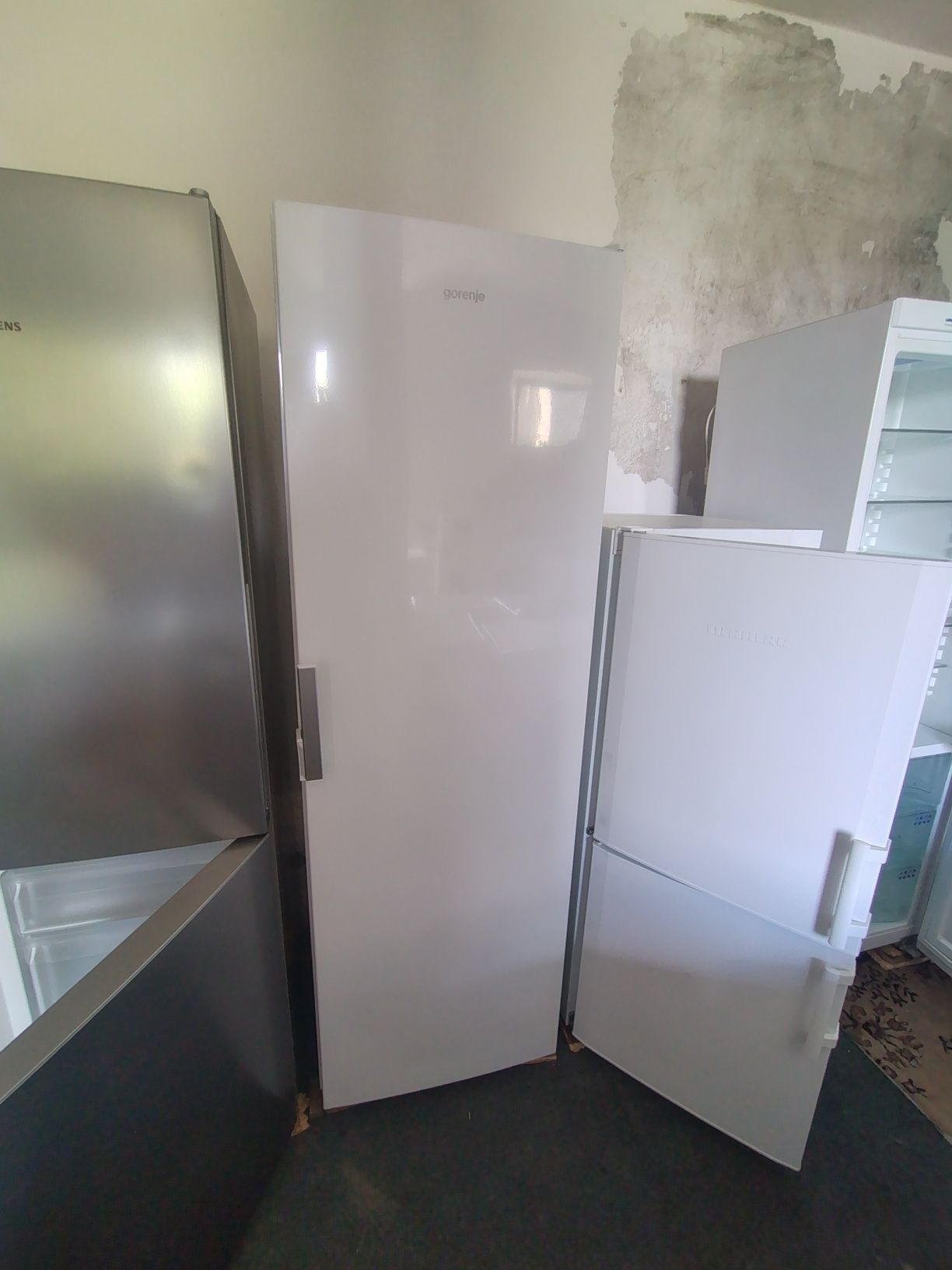 Chłodziarka libherr białą 180cm NO FROST Frost