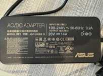Блок живлення Asus 280 ват. Зарядка для ноутбука.