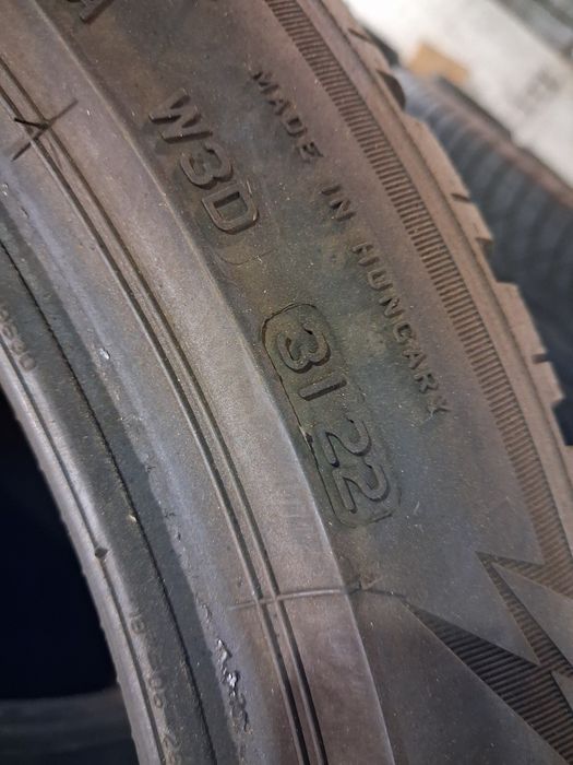 255/40 R18 Bridgestone Blizzak lm 005 шини б/в зима