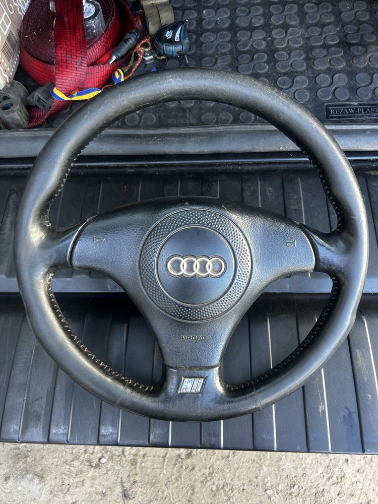 Руль трех спицевий s line audi