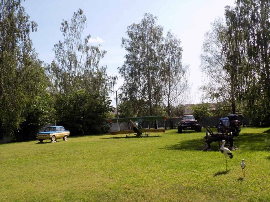 Продам комерційний комплекс в смт. Чоповичі, Коростенський р-н.