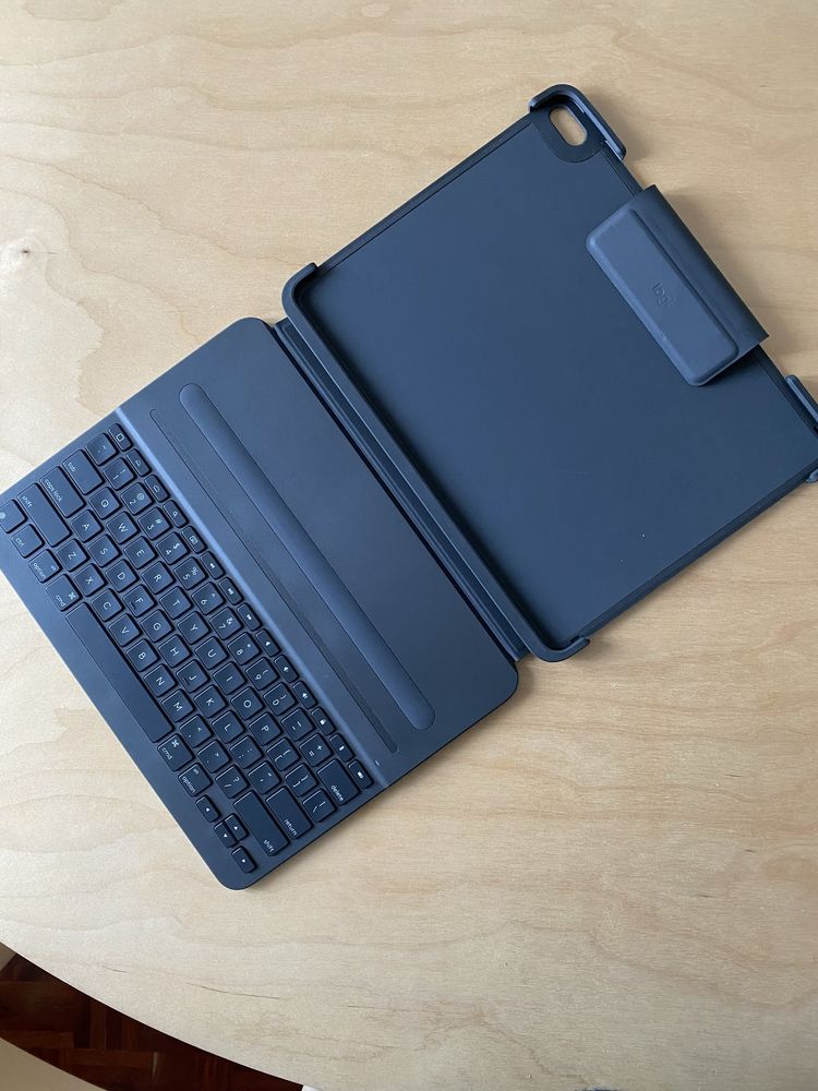 Logitech Slim Folio Pro iPad Pro 11