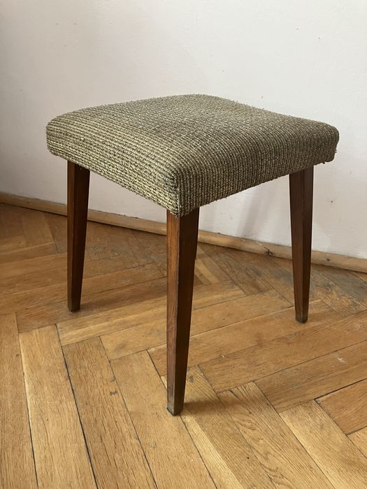Dawny taboret, podnozek tapicerowany vintage prl