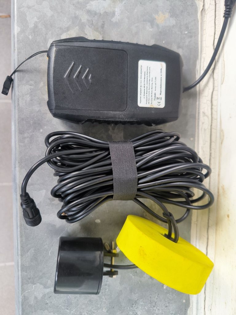 Fishfinder TL88E – echosonda używana, w dobrym stanie