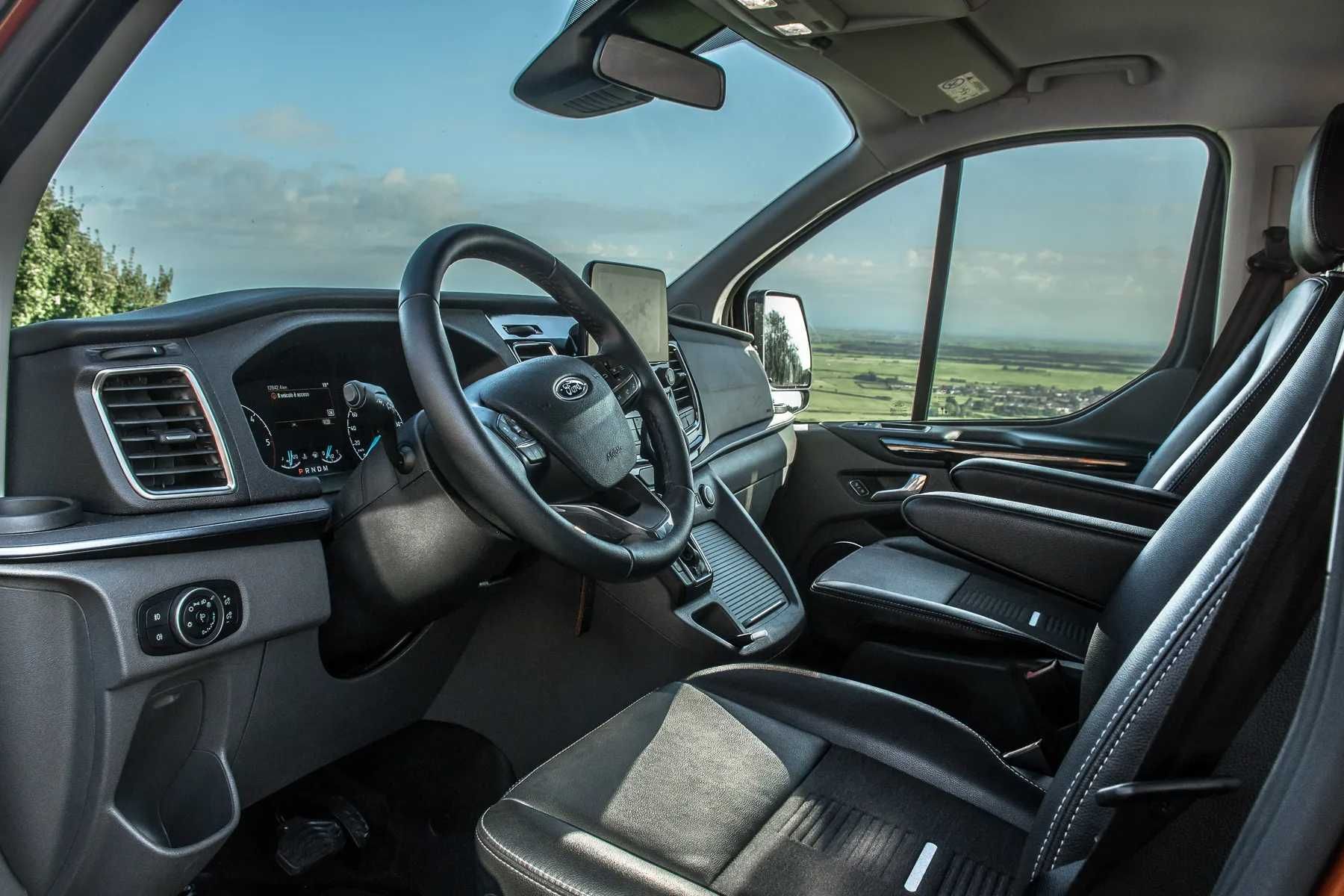 Wynajem BUS 8os. FORD CUSTOM TOURNEO Automat wersja ACTIVE