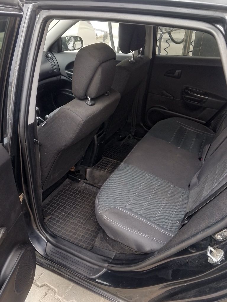 Продам Kia Seed 2011 року