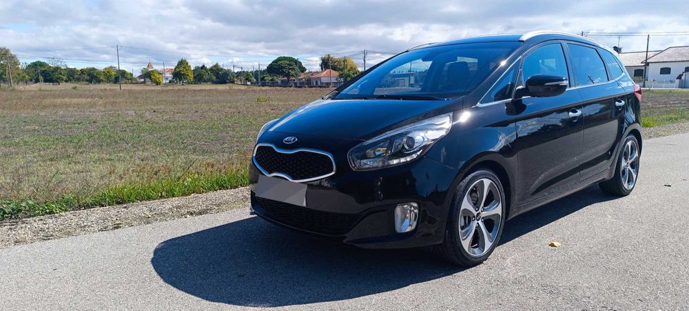 Kia Carens 1.7CDRI ISG TX -Espetacular