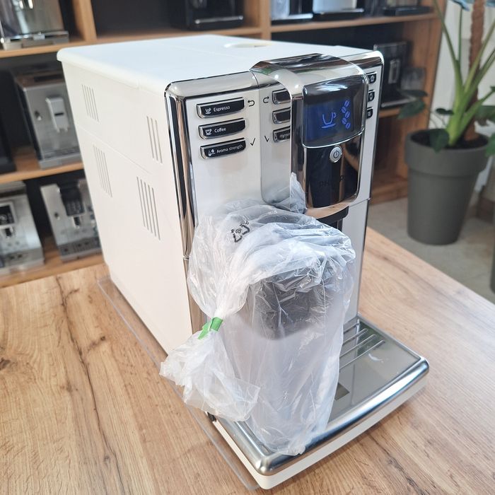 Кавомашина Philips EP5361