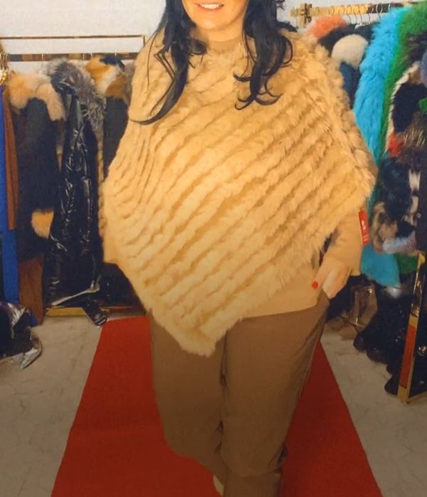 Ponczo królik naturalnymi futro