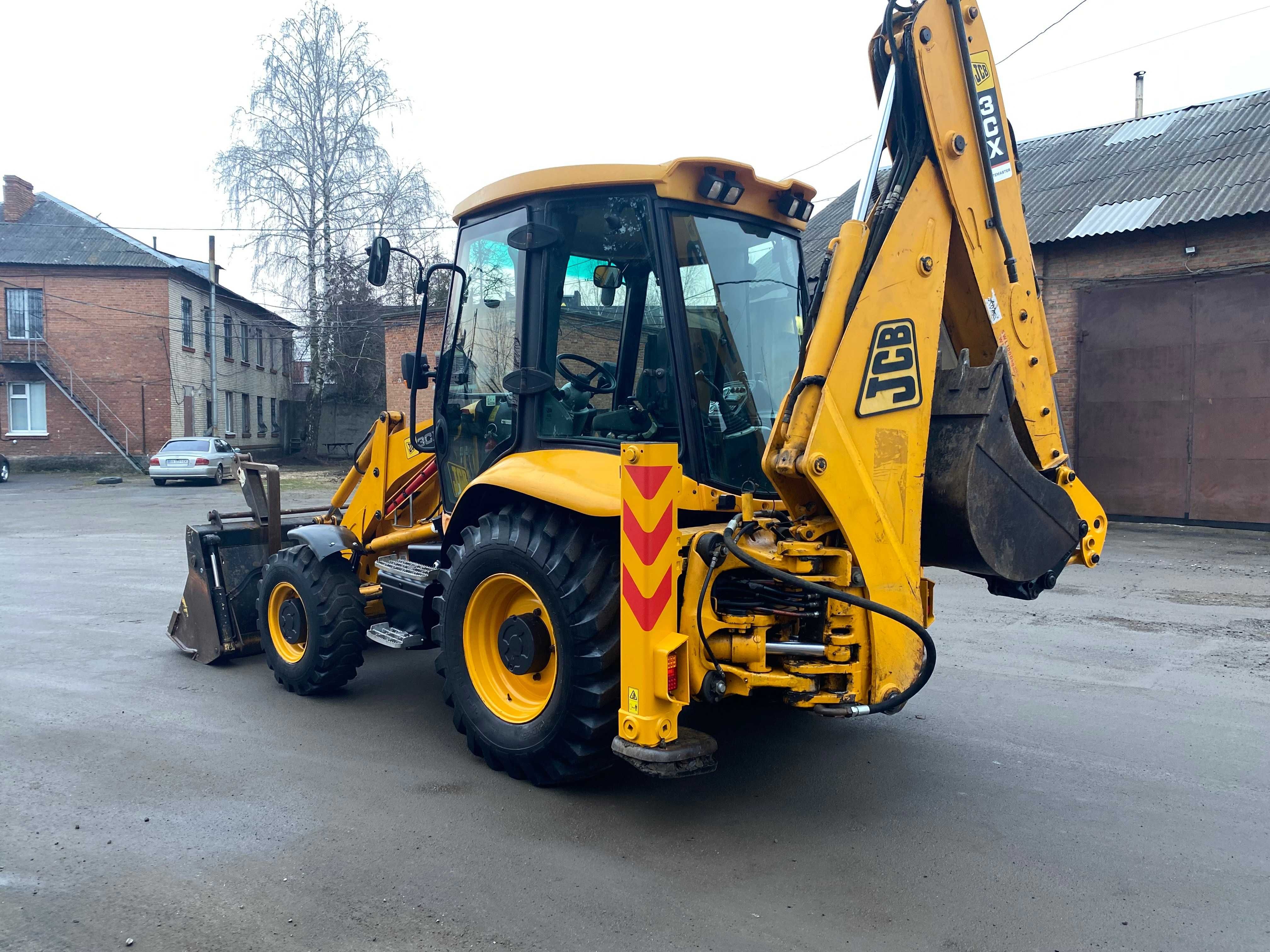 Продам екскаватор/погрузчик JCB 3CX 2004