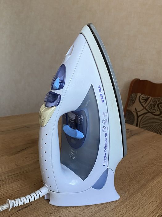 Продам праску в робочому стані